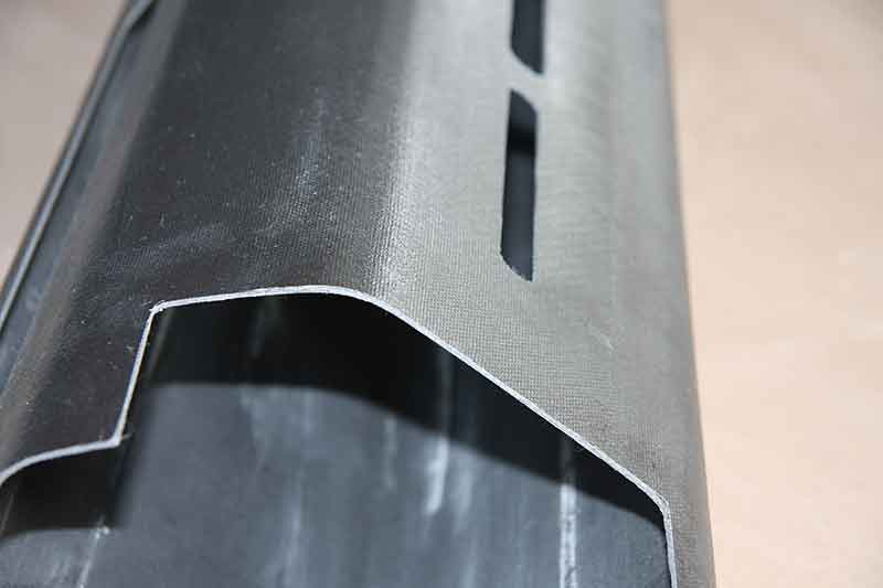 CFRT成(cheng)型件用(yong)于新能(néng)源汽車(che)—減輕車(chē)重增加(jia)續航